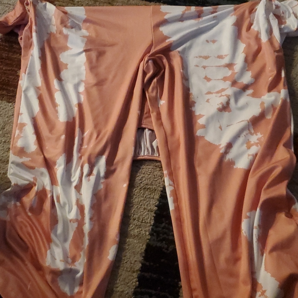 Romper - Picture 2 of 3